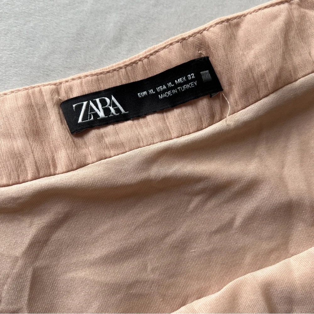 Zara Cream Flowy Mini Skirt with Ruffled Tiers - Size XL - Picture 2 of 4